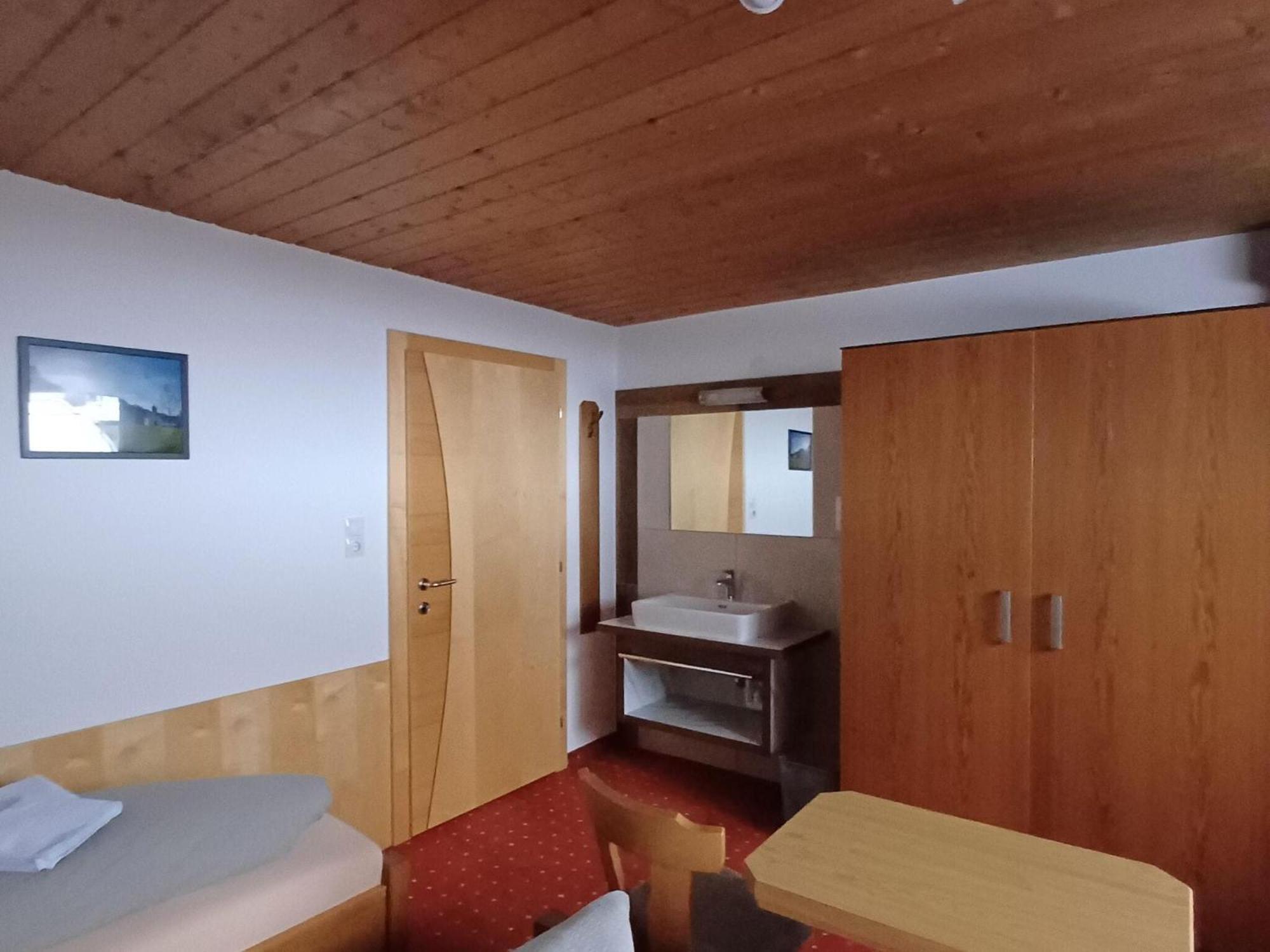 Modern Apartment In Langenfeld Near Ski Area Luaran gambar
